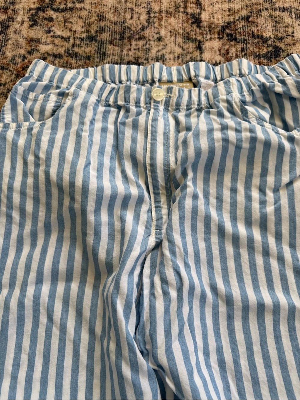 Liz Claiborne Light Blue & White Striped Cropped Pants - Picture 3 of 5